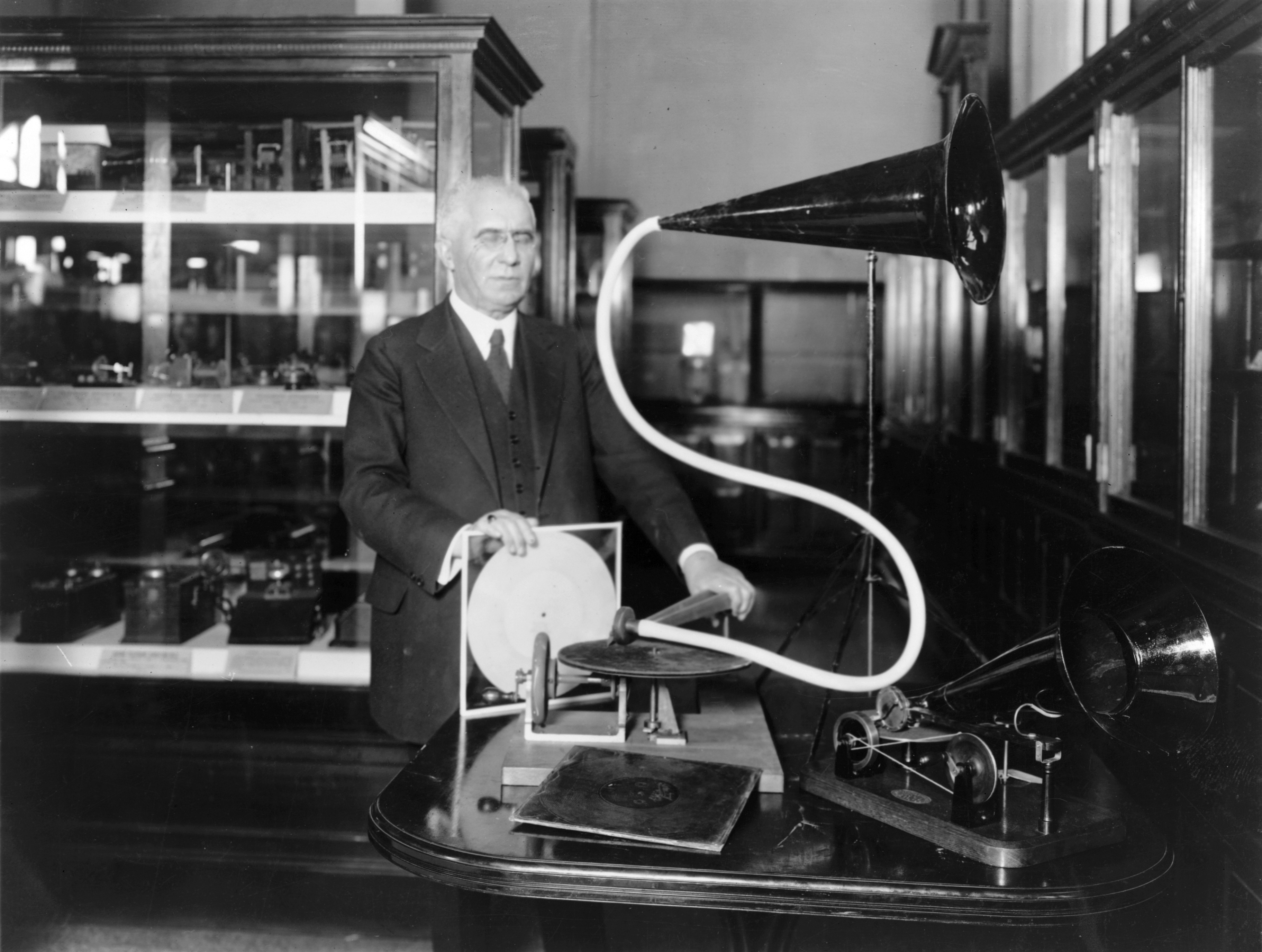Emile Berliner and his early phonograph. Photo dated 1910–1929, Library of Congress.